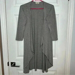 Mrs. Tee Cardigan Grey  Size Large